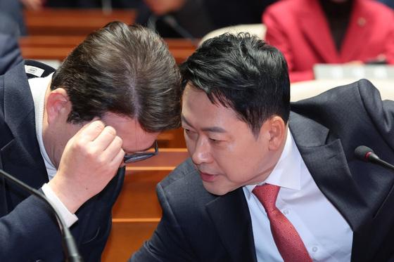 野 중진 14인 "이대로 지선 힘들어…장동혁에 면담 요청"