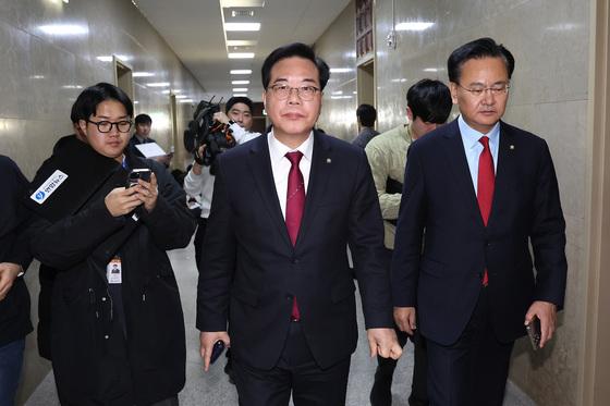 주호영 "TK통합 반대 누구냐" vs 송언석 "정치 몰아가기"