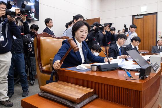 TK통합법 신경전…추미애 "필버부터 취소" vs 송언석 "몽니"