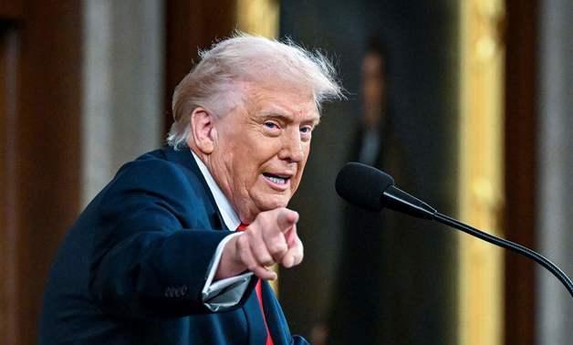 트럼프, 국정연설 야유 민주당 의원들에 "정신병원 보내야"