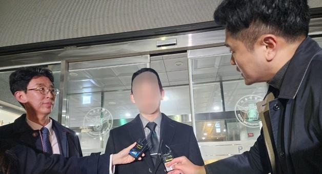 '대학 편입·취업 특혜 의혹' 김병기 차남 경찰 조사 종료