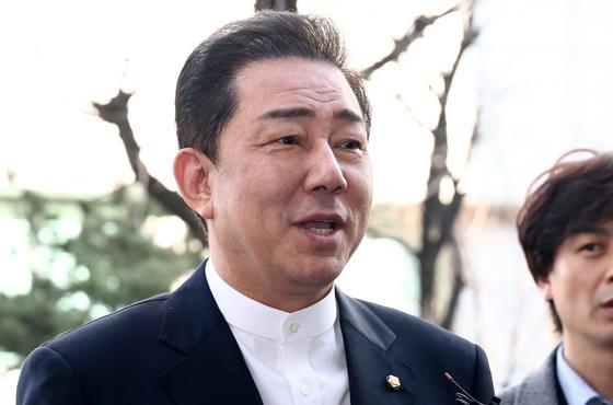 '13가지 의혹' 김병기, 14시간 경찰 조사…오늘 2차 소환