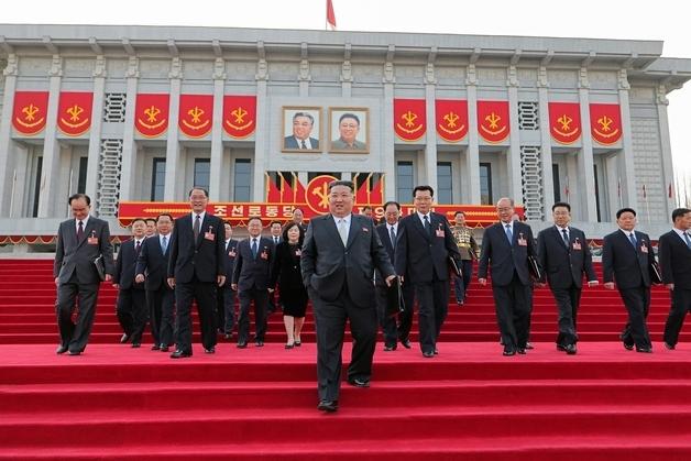 "김정은 '장기집권 체제' 공고화…국가 내실화·균형발전에 방점"