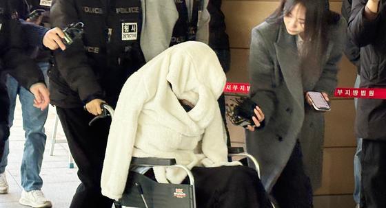 '약물 투약' 추락 포르쉐 운전자, 유명 인플루언서였다