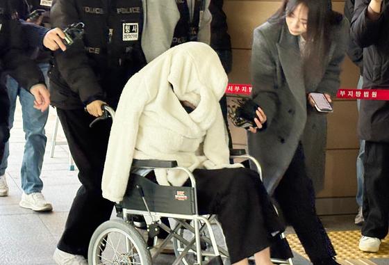 '약물 투약' 추락 포르쉐 운전자, 유명 인플루언서였다