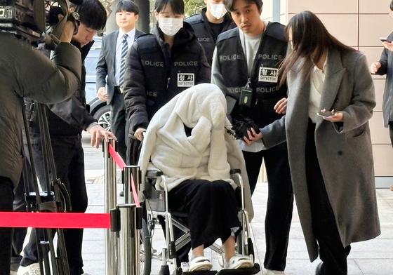  [뉴스1 PICK]'약 취해 반포대교 추락' 포르쉐 30대女, 영장심사 출석