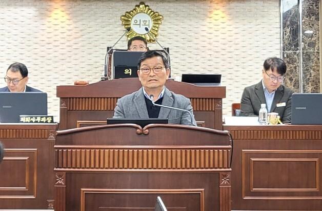 송윤섭 옥천군의원 "초고압 송전선로에 군 명확한 입장을" 촉구