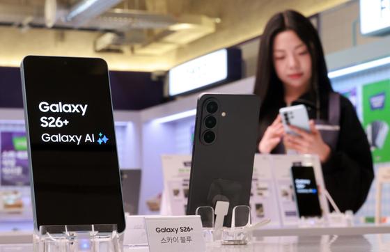 [뉴스1 PICK]갤럭시 S26 사전예약 시작…공식 출시 3월 11일