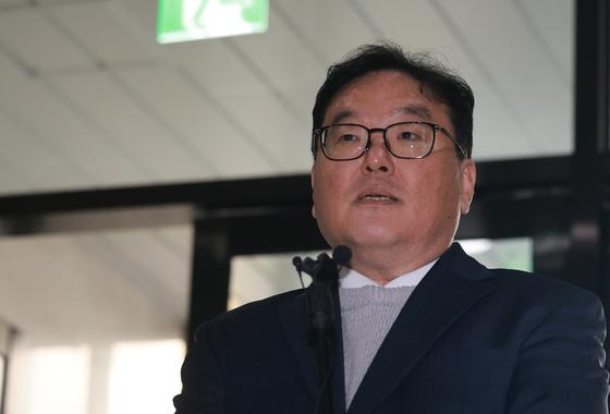 특검, 쿠팡 수사무마 검사 기소…엄희준·김동희 "역겨워"