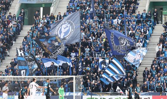 'K리그1 공식 개막' 열띤 응원