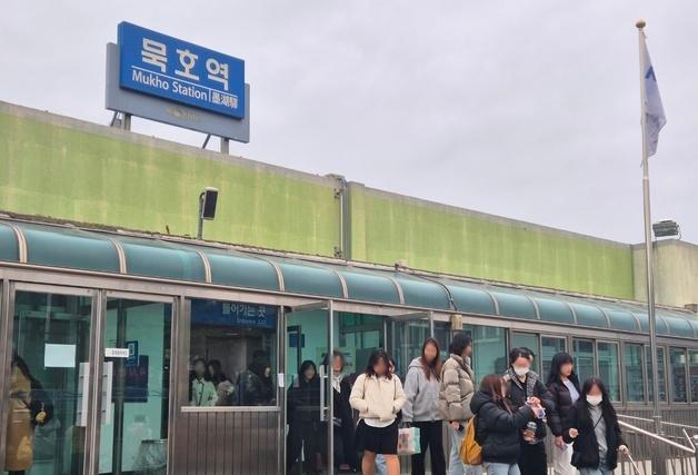 2월 끝자락, 전국은 '봄맞이' 인파…바다·공원·산 북적