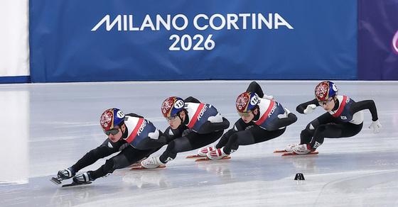 [뉴스1 PICK]'밀라노 적응' 쇼트트랙 대표팀, '최강' 캐나다와 합동 훈련