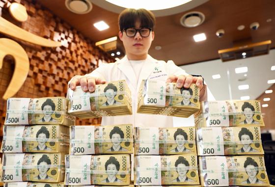 한국·스위스 통화스와프 5년 연장…100억 규모 스위스프랑 유지