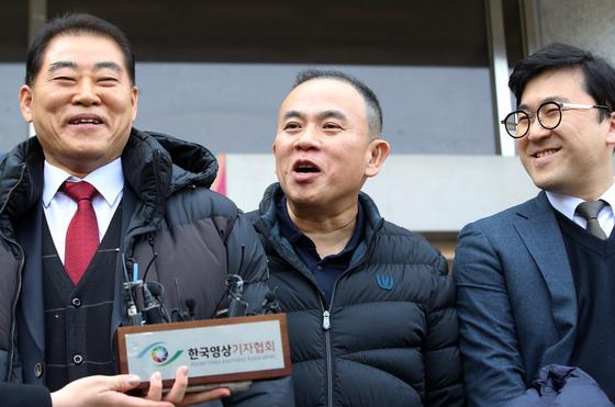 명태균, '공천 돈거래' 모두 무죄…'황금폰 은닉'만 집유