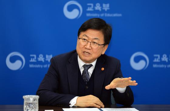 'K-에듀' 해외 확산 어떻게…최교진 교육장관, 전문가 간담회 