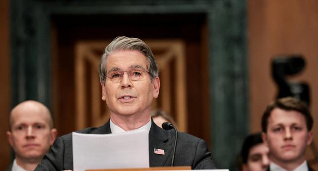 미국 재무 "이번주 글로벌 관세 15% 적용…원유 공급 충분"