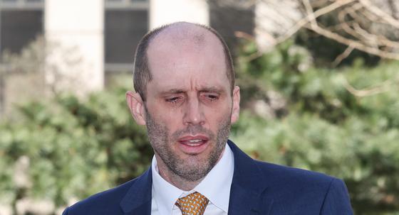 로저스 쿠팡 대표, 주식 성과보상 66억…전년比 43% 감소