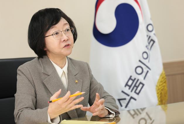 오유경 "AI 대전환으로 업무 혁신…심사·단속 전반에 AI 도입"