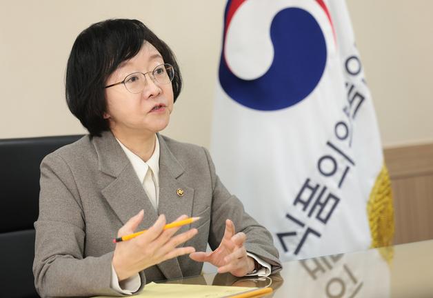 오유경 "AI 대전환으로 업무 혁신…심사·단속 전반에 AI 도입"