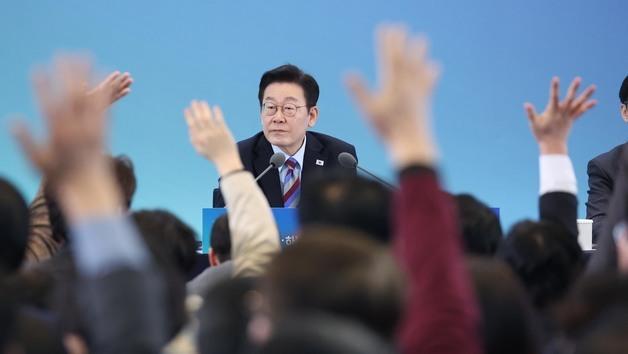 집값 잡기에 진심…李대통령, 설 민심 겨냥 '여론전'