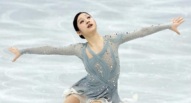 신지아 앞세운 피겨, 단체전 중간 7위…컬링 믹스더블 4연패