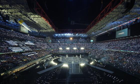 400㎞ 떨어진 두 도시의 '조화'…밀라노·코르티나 올림픽 막 올랐다[올림픽]