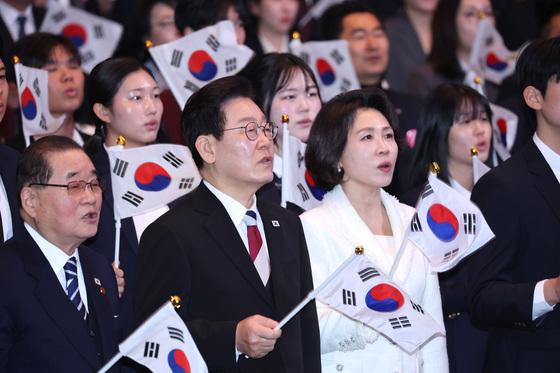 [뉴스1 PICK]"민주주의·평화 위협 위기의 시대" 李대통령…"3·1혁명 정신 되새겨야"