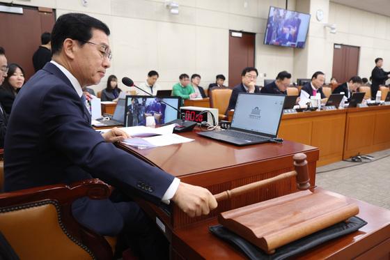 행안위 중수청법 공방…與 "적기 처리" 野 "국민 혼란"