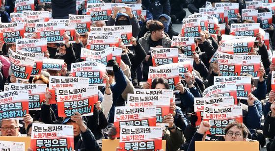 노동계 '입법·투쟁' 투트랙 공세…7월 총파업 예고에 긴장 확대