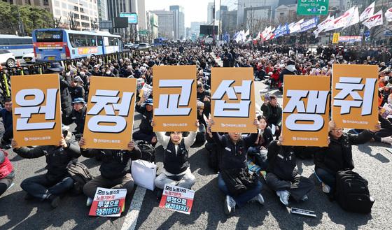 고대·연대 등 8개 대학 노동자들, 대학에 원청교섭 시정신청