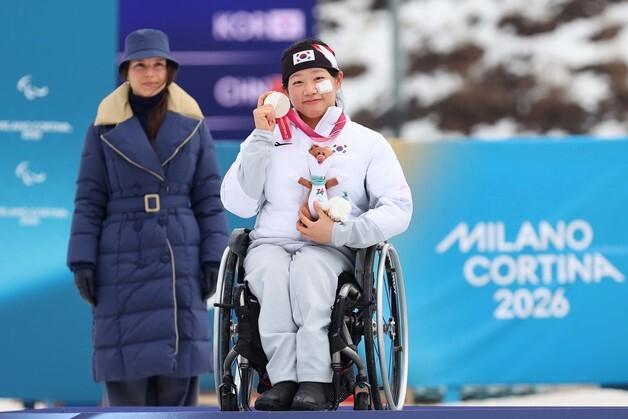 [뉴스1 PICK]김윤지, 금·은 수확…한국 여성 첫 패럴림픽 멀티 메달리스트