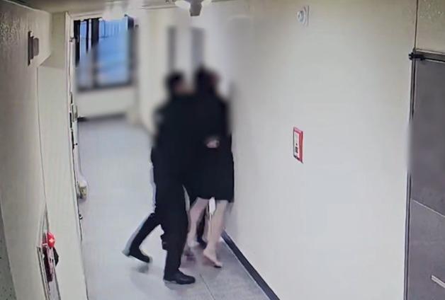 해외 번호를 '010'으로 변조…보이스피싱 조직원 무더기 검거