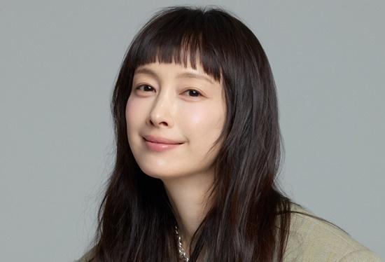 이나영 "원빈, 여전히 연기 욕심 많아…관심 감사해한다"[N인터뷰]