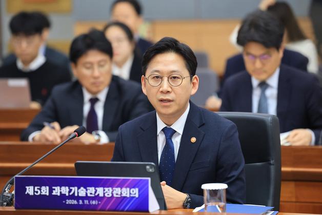 의료부터 일기예보까지…국가 AI 프로젝트에 GPU 3000장 쏜다