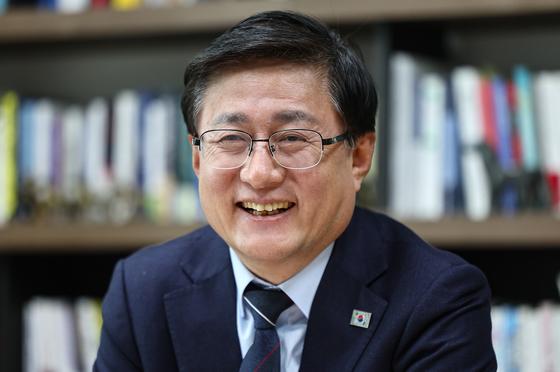 기후장관 "2부제 무의미? 티끌모아 태산…종량제 구매제한 없다"