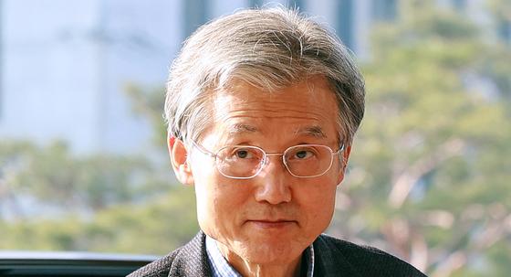 탄핵 발의에 법왜곡죄 고발·사법3법까지…조희대 앞날은