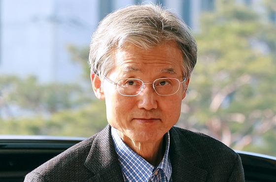 탄핵 발의에 법왜곡죄 고발·사법3법까지…조희대 앞날은