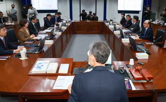 선거방송심의위 출범…이종수 위원장 선출·방송기준 공표