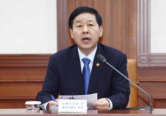 [뉴스1 PICK]13일 0시부터 '석유 최고가격제'…1997년 이후 30년 만