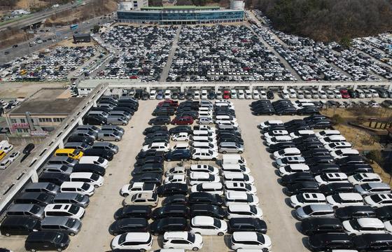 1분기 중고차 거래 56.1만대, 전년比 3%↓…친환경차만 거래 증가