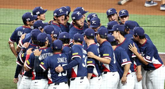 '8강에서 멈춘' 야구대표팀, 전세기 타고 15일 귀국
