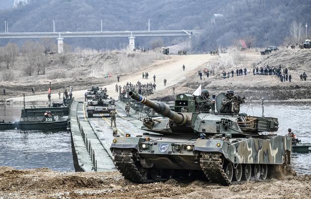 '도덕적 손상' 탐구하는 軍, '죄책감 관리'까지 나선다