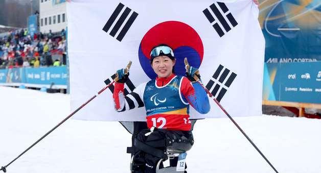 19세 김윤지, 한국 선수 '최다 메달 5개' 신기록 대업 달성