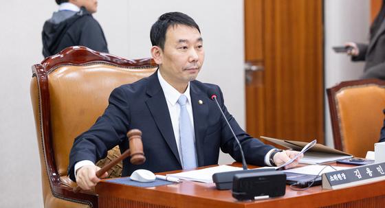 법사소위, 野 불참속 공소청법 與 주도 가결