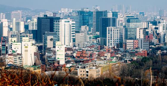 5월 이후 부동산 규제 강화…보유세 인상·대상 확대 검토