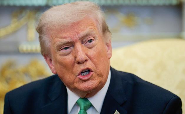 트럼프 "호르무즈 해협, 이용국이 책임지게 하면 어떨까"