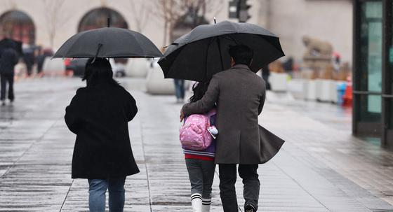 서울 한때 강한 눈, 적설량은 0.1㎝…최대 7.3㎝ 쌓인 곳도