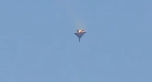 美중부사령부 "쿠웨이트 오인 사격 F-15 3대 격추…전원 무사"