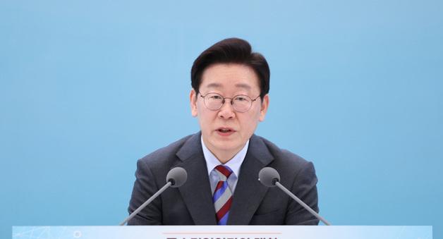 李 "부동산 정책입안서 빼라"…靑, 다주택자 현황 조사