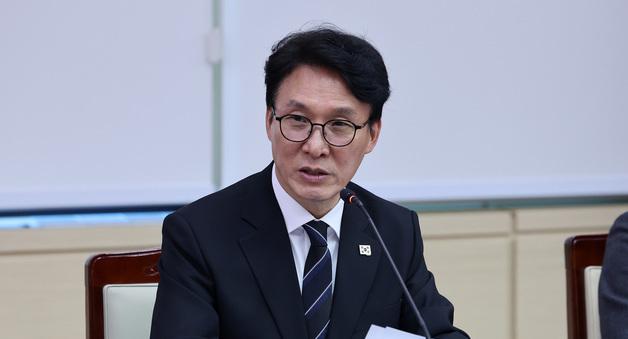 金총리 "'유시민, 강남 지식인 됐다" 문자 포착에 '표현 사과' 